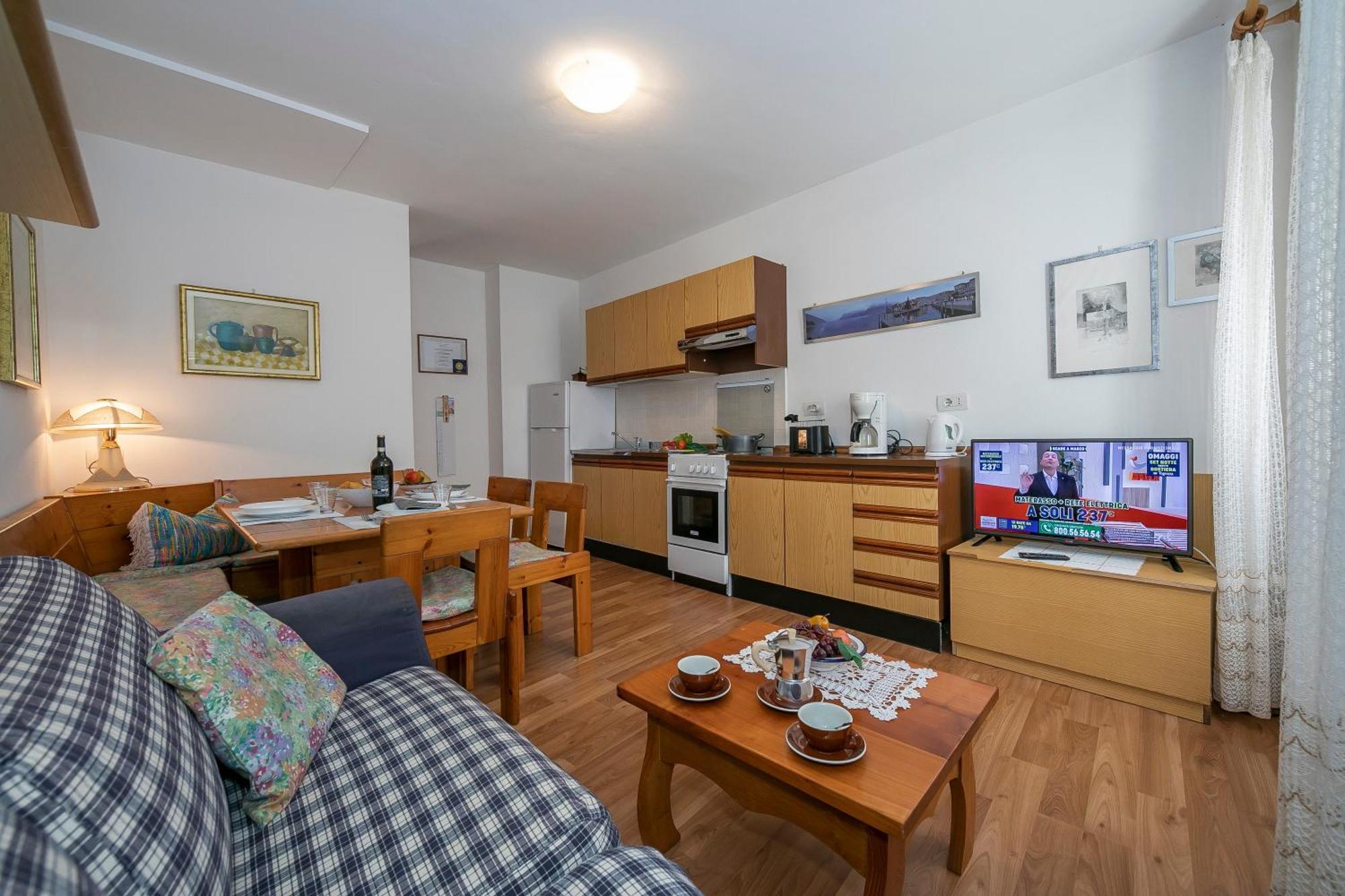 Appartamento Miorelli Torbole Sul Garda Екстериор снимка